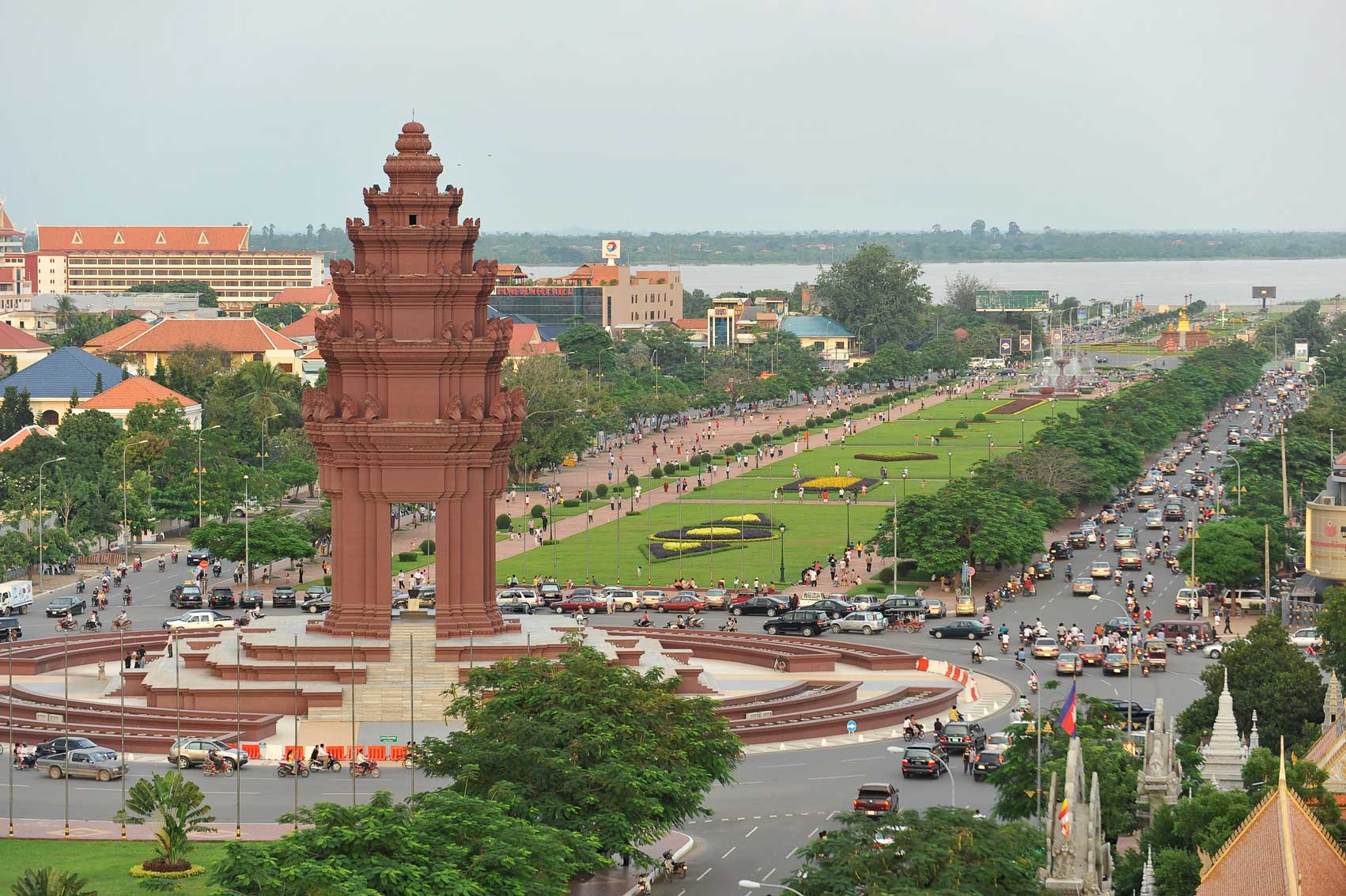 Пномпень. Камбоджа столица Пномпень. Phnom Penh Камбоджа. Камбоджи столица Пномпень достопримечательности. Центр столицы Камбоджи.